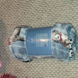 Dog throw blanket